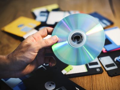 Disks and floppy disks